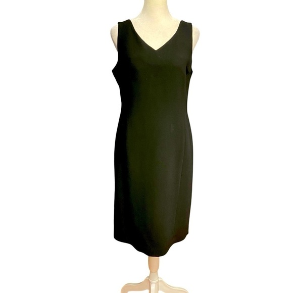 Jones New York Dresses & Skirts - Jones New York Collection Platinum Sheath Dress Size 8P Black Classic Vintage